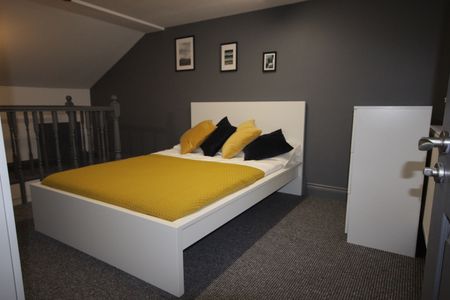 5 Bed Terraced House, Alpha Street, M6 - Photo 5