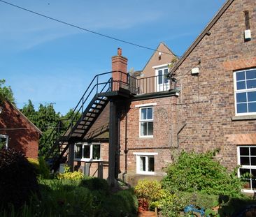 Manor Farm House Flat, Manor Farm House - Photo 1