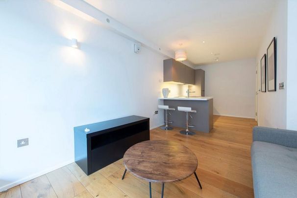 1 bedroom flat to rent - Photo 1