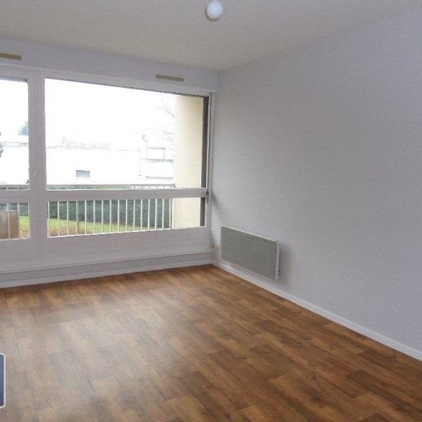 Location Appartement 1 pièce 33m² LILLE 59000 - Photo 2