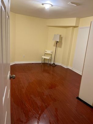 For Lease - 5450 Glen Erin Drive Unit# Basement, Mississauga, Ontario - Photo 1