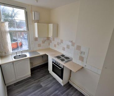 Studio to rent - Photo 2
