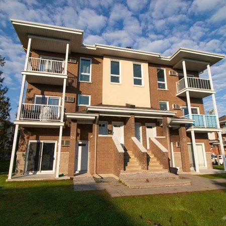 Vraiment belle appartement à louer - 56 rue de l'Emerald #2 - Photo 4