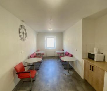 Pronájem bytu 1+kk 22 m2 - Fotografie 3