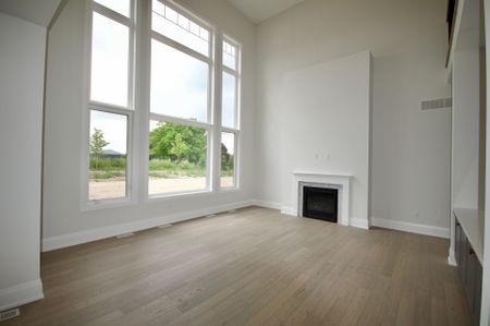 For Lease - 128 William Crisp Drive, Caledon, Ontario - Photo 2