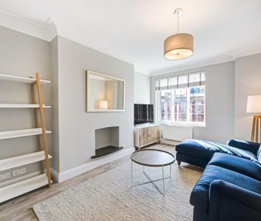 Stafford Court, W8, London - Photo 1