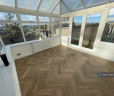 3 bedroom semi-detached house to rent - Photo 1