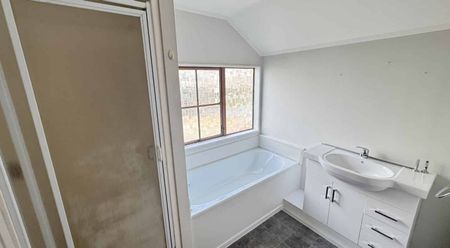 NICE AND FRESH TWO BEDROOM UPSTAIRS TOWNHOUSE: - Photo 2