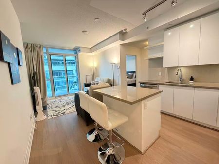 For Lease - 59 Annie Craig Drive Unit# 506, Toronto, Ontario - Photo 2