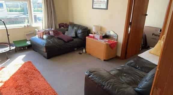 2-bedroom unit - Photo 1