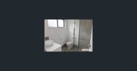 Modern Double Storey Townhouse in Prime Nambour Location - Photo 3