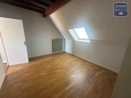Location Appartement 3 pièces 82m² DIJON 21000 - Photo 2