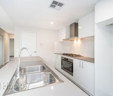 Spacious townhouse - Photo 3