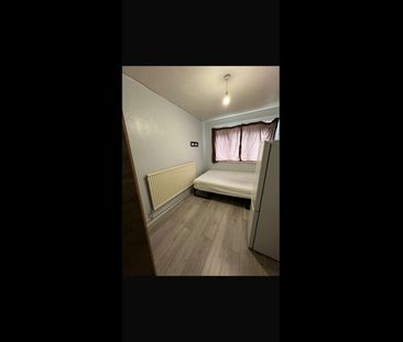 1 Bed Flat, Lordship Lane, N17 - Photo 2