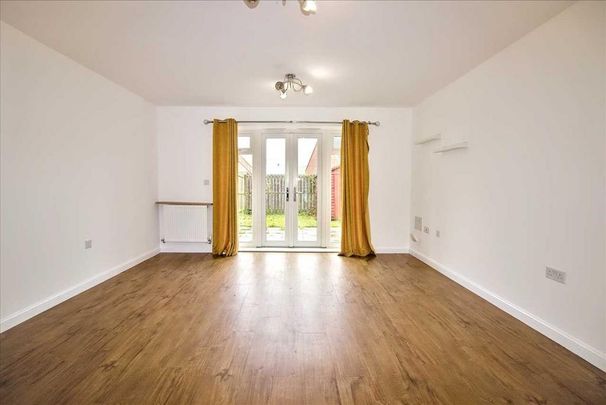 2 bedroom semi-detached house to rent - Photo 1