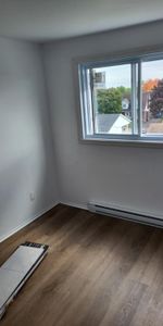 5 1/2 fraîchement rénové libre dès maintenant - Photo 4