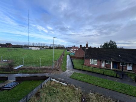 Ibstone Walk, Stockton-On-Tees - Photo 2