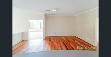 Elegant and Comfort Family Home!! - Photo 4