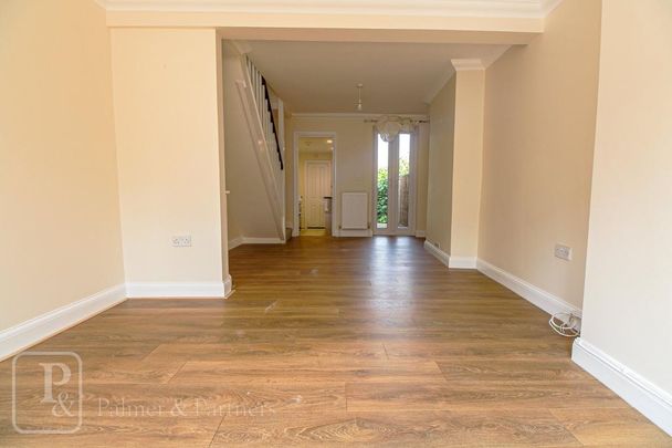 2 bedroom terraced house to rent - Photo 1