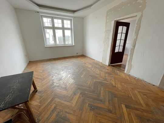 Do wynajęcia mieszkanie 80 m2 – 4 pokoje – 3 piętro, Pl. Św. Józefa 10 w Kaliszu - Photo 1