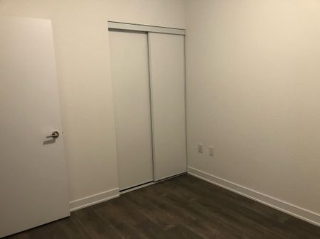 For Lease - 10 Honeycrisp Crescent Unit# 815, Vaughan, Ontario - Photo 3