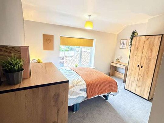 Mousehold Street Room 1 - Photo 1