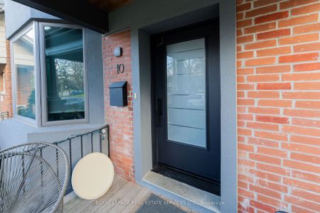 For Lease - 10 Wilfrid Avenue Unit# LOWER, Toronto, Ontario - Photo 4