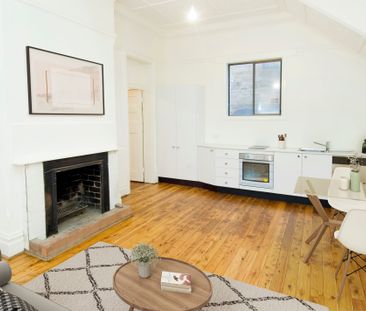 One Bedroom Apartment in Great Location - Photo 1