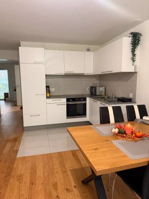 À deux pas du centre - Photo 1