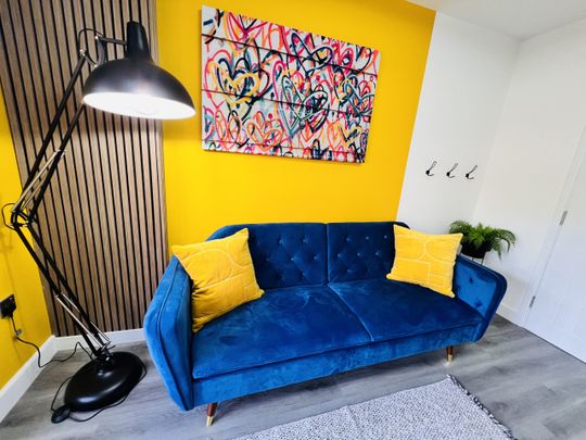 BEDROOM 1- HUGE DOUBLE ENSUITE - Photo 1