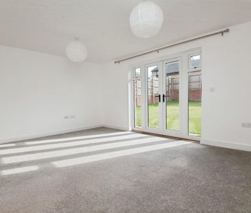 3 bedroom semi-detached house to rent - Photo 1