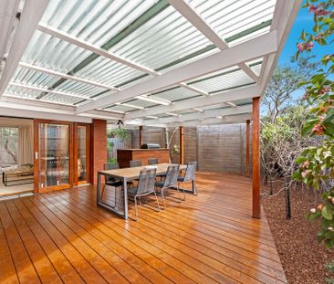 Spacious 4 Bedroom Family Home with Great Living Zones! - Photo 6