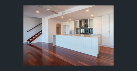 Modern Lennox Head Retreat with Ocean Breezes - Photo 5