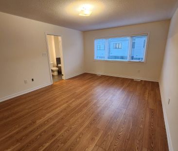 For Lease - 35 Tamworth Terrace, Barrie, Ontario - Photo 2