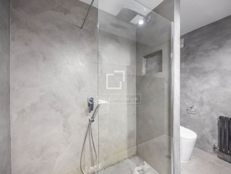 Pleasant 2-bedroom penthouse with terrace for rent in Pla del Real - Foto 5