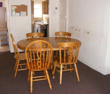 5 bedroom private hall to rent - Photo 2