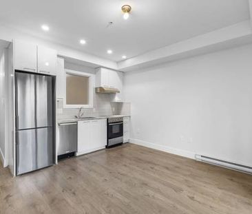 MINIMALIST LIFESTYLE - #106 - 1 bdrm & 1 bath - PET FRIENDLY - Photo 2