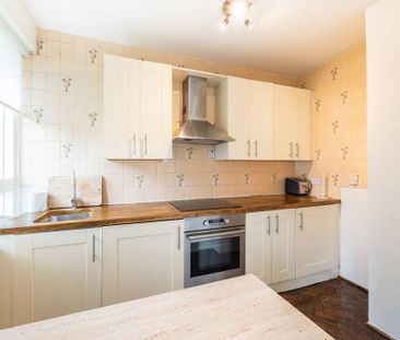 Studio to rent - Photo 6