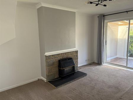 3 bedroom bungalow to rent - Photo 2
