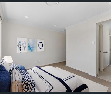 SPACIOUS 2-STORY FAMILY HOME IN BRAND NEW ESTATE - Photo 5