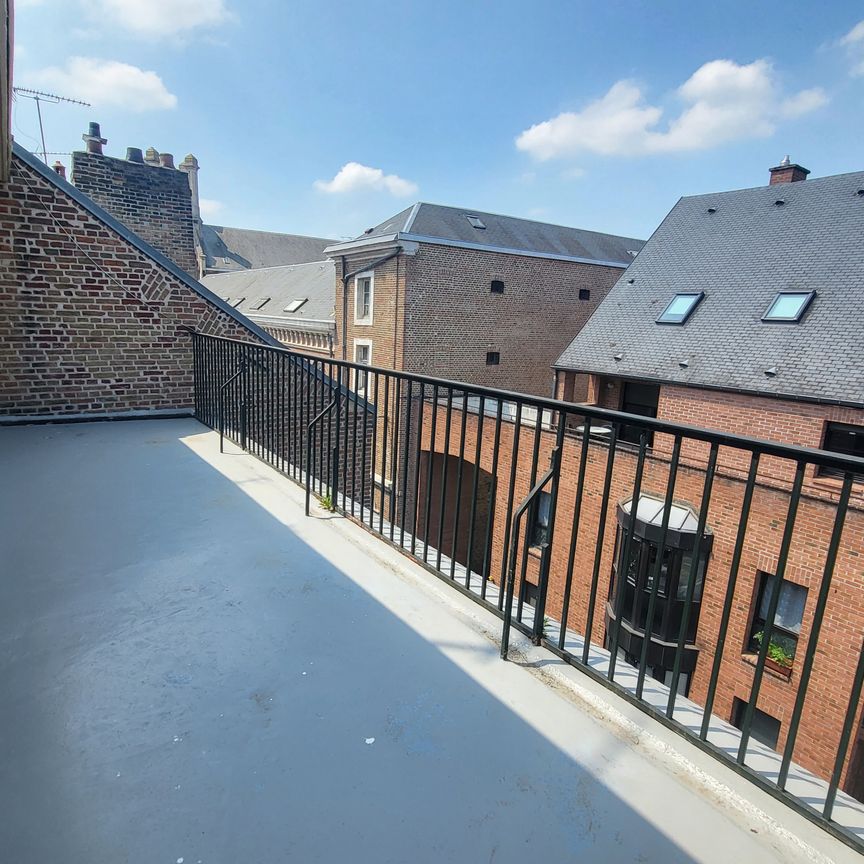 Appartement centre ville / Emile Zola - Type 2 - Grand balcon - Photo 1