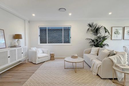 Hamptons Luxury in the Redbank Estate - Photo 4