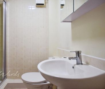 2 bedroom apartment to rent - Photo 6