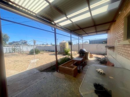 27 Davison Street, Whyalla Norrie - Photo 3