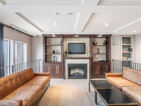 For Lease - 388 Prince Of Wales Drive Unit# TH 107, Mississauga, Ontario - Photo 2