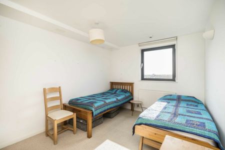 Stanley Road - Photo 3