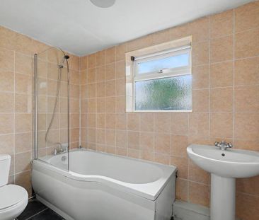 4 bedroom terraced house to rent - Photo 6