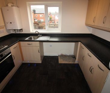 2 bedroom maisonette to rent - Photo 2