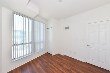 For Lease - 18 Holmes Avenue Unit# 1806, Toronto, Ontario - Photo 4