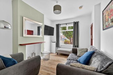 2 Dunraven Park, Belfast, BT5 5LF - Photo 2